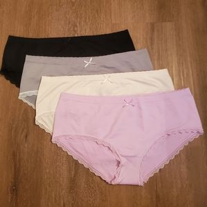 GAP Smooth Seamless Hipster Underwear Large - 4 Pairs